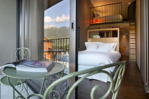 Hotel Le Petit Letraz Duingt Esterno foto