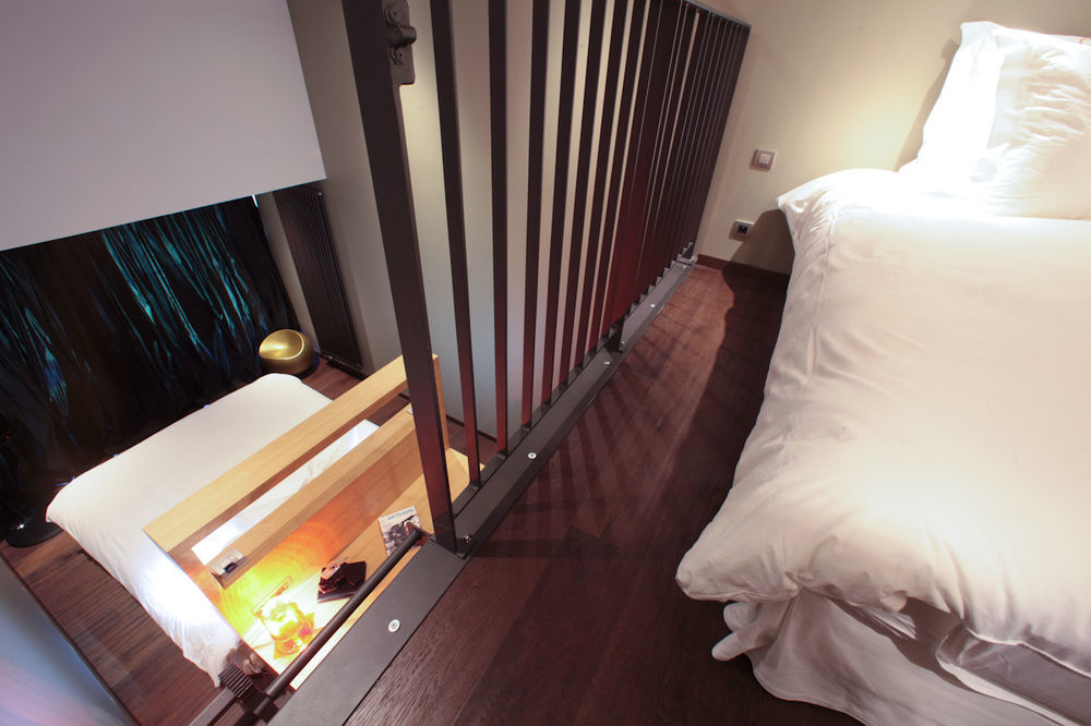 Hotel Le Petit Letraz Duingt Esterno foto